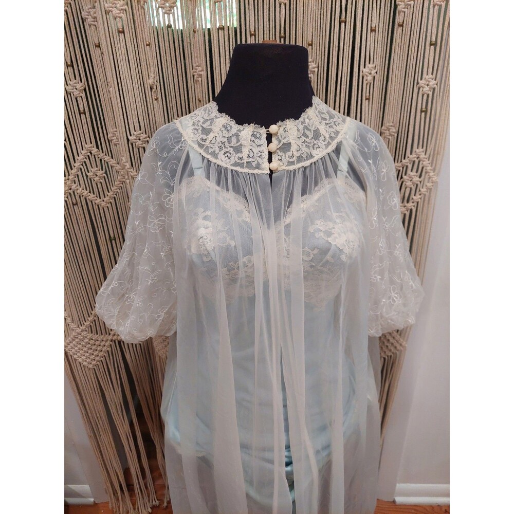Vintage Vanity Fair Peignoir Lace Puff Embroidered Sleeve Sheer Tricot Robe Sz M